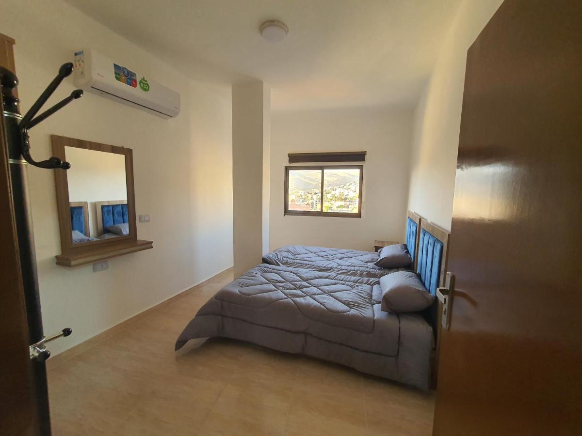 דירות וואדי מוסא Zaina Apt מראה חיצוני תמונה